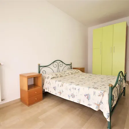 Kennedy 1 Apartment