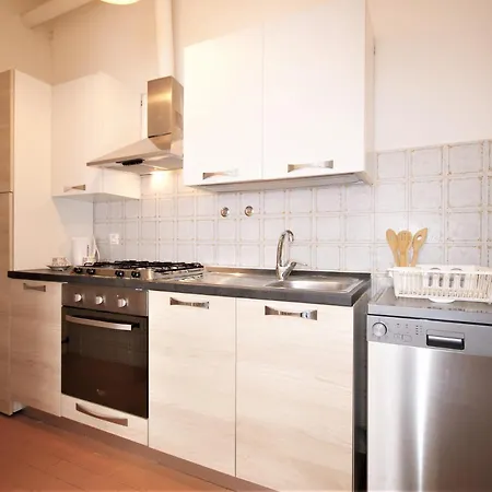 Kennedy 1 Apartment